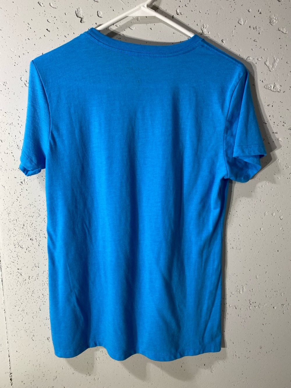 Gilmore girls T-shirt, Blue Graphic Tee with Floral Heart Graphic - Picture 4 of 7